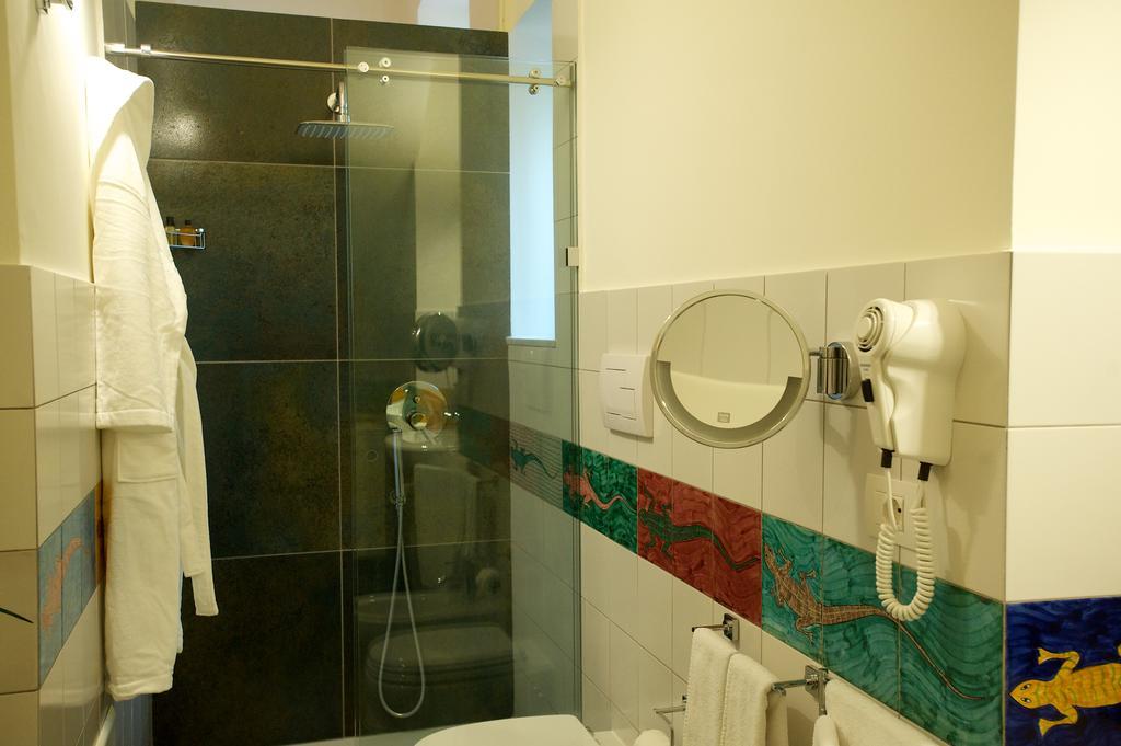 Haripergo Apartment Salerno Ruang foto