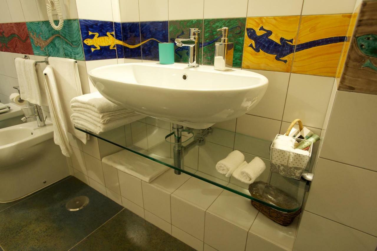 Haripergo Apartment Salerno Bagian luar foto
