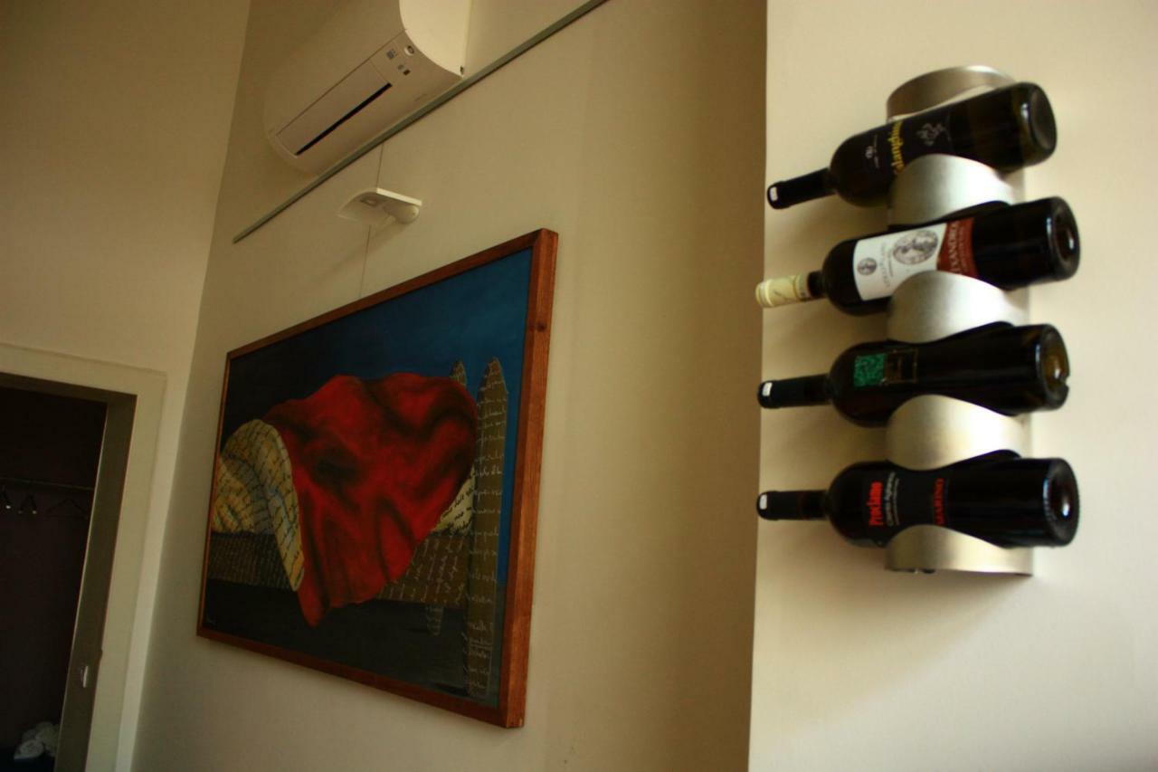 Haripergo Apartment Salerno Bagian luar foto