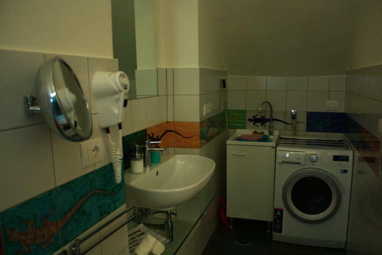 Haripergo Apartment Salerno Bagian luar foto
