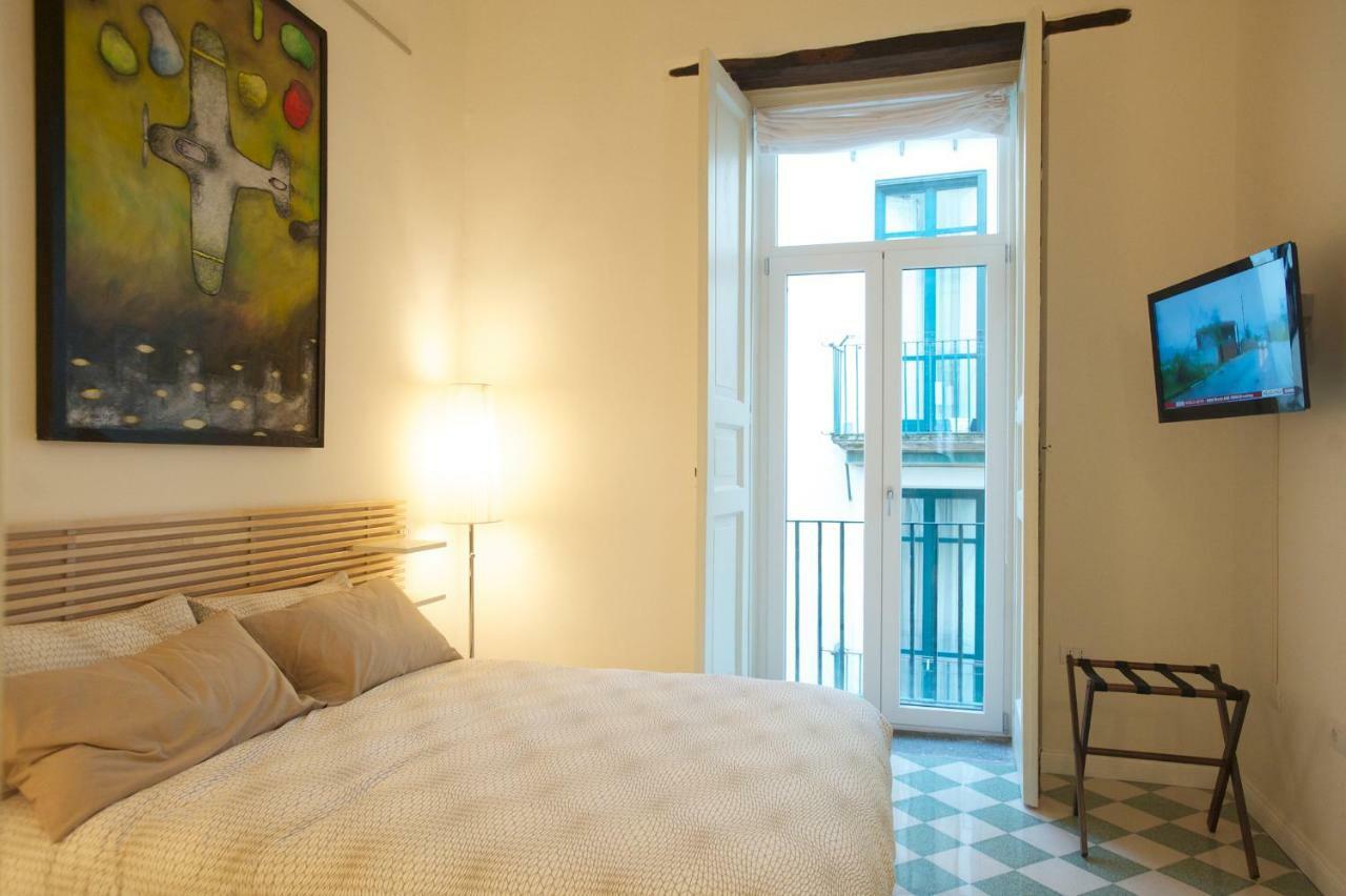 Haripergo Apartment Salerno Bagian luar foto