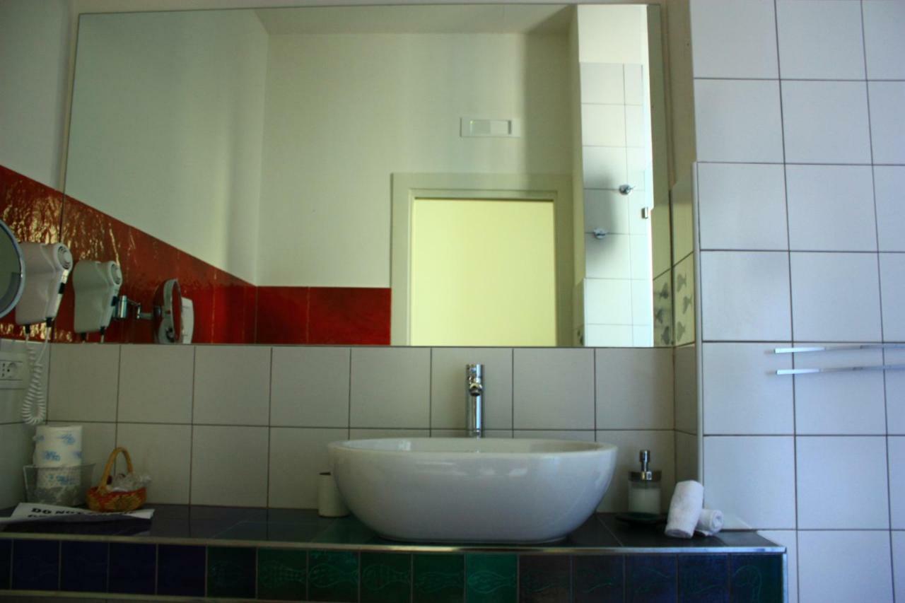 Haripergo Apartment Salerno Bagian luar foto