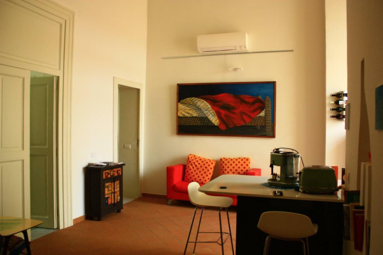 Haripergo Apartment Salerno Bagian luar foto