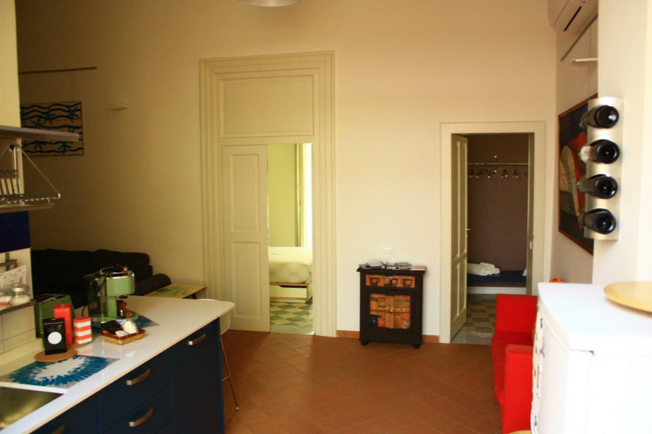 Haripergo Apartment Salerno Bagian luar foto